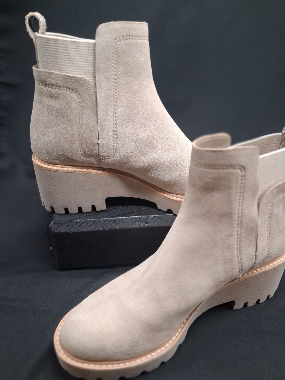 Dolce Vita Women's Suede Huey Ankle Boots in Light Taupe